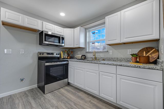 802 Durrett Avenue, Dumas, TX 79029