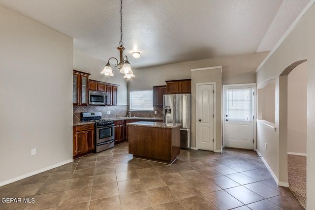 14283 Desert Point Drive, Horizon City, TX 79928