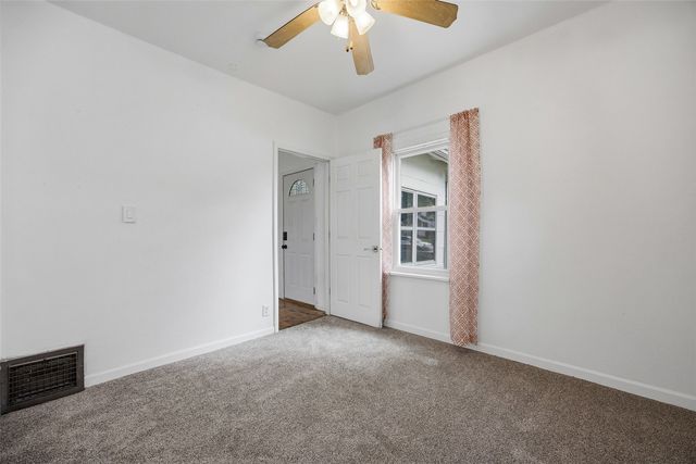 644 20th Avenue SW, Cedar Rapids, IA 52404