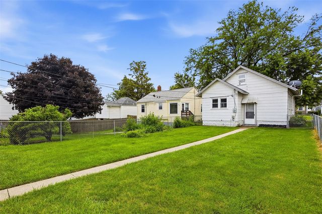 644 20th Avenue SW, Cedar Rapids, IA 52404