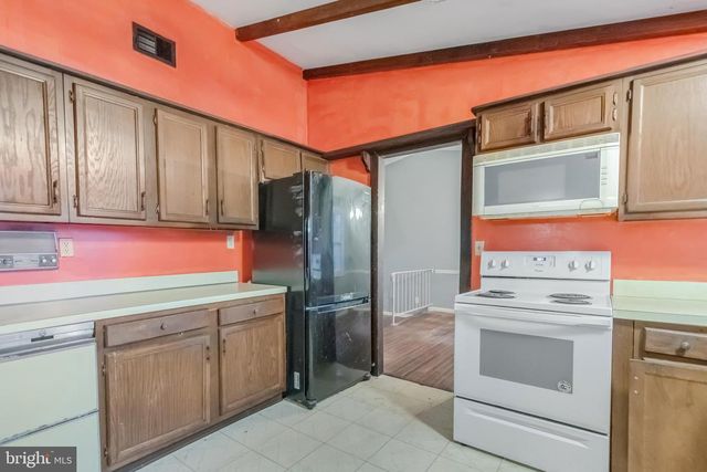 13106 LARKHALL CIR, Fort Washington, MD 20744