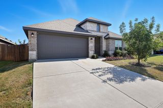 1204 Queens Brook Lane, Fort Worth, TX 76140