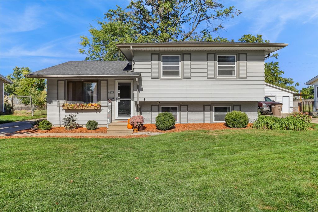 4677 Wakonda Drive, Norwalk, IA 50211