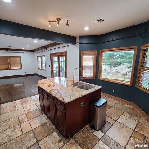 526 Moonachie Avenue, Wood Ridge, NJ 07075