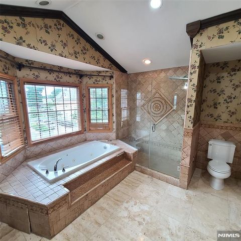 526 Moonachie Avenue, Wood Ridge, NJ 07075