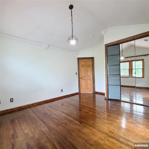 526 Moonachie Avenue, Wood Ridge, NJ 07075