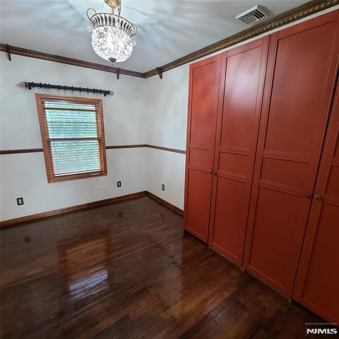 526 Moonachie Avenue, Wood Ridge, NJ 07075