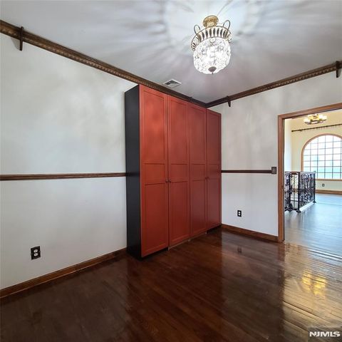 526 Moonachie Avenue, Wood Ridge, NJ 07075