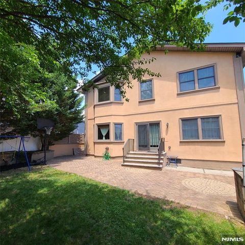 526 Moonachie Avenue, Wood Ridge, NJ 07075