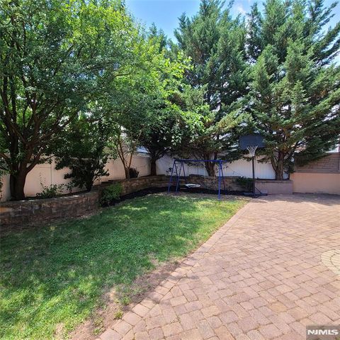 526 Moonachie Avenue, Wood Ridge, NJ 07075