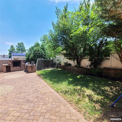 526 Moonachie Avenue, Wood Ridge, NJ 07075