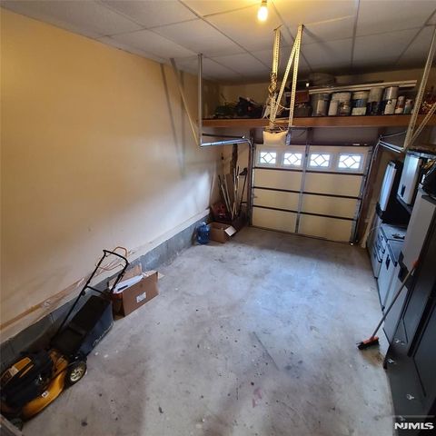 526 Moonachie Avenue, Wood Ridge, NJ 07075
