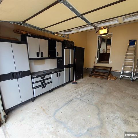 526 Moonachie Avenue, Wood Ridge, NJ 07075