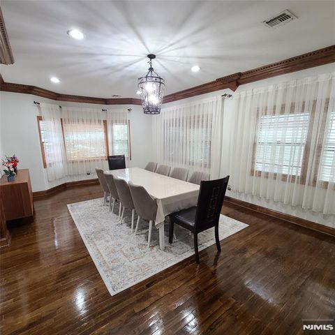 526 Moonachie Avenue, Wood Ridge, NJ 07075