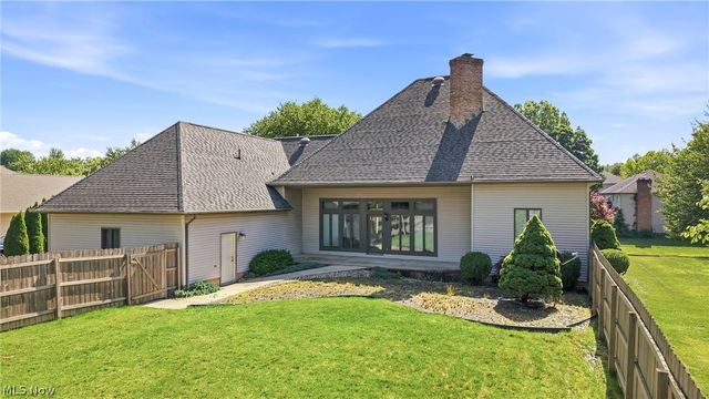 115 Lakhani Lane, Canfield, OH 44406
