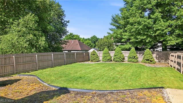 115 Lakhani Lane, Canfield, OH 44406