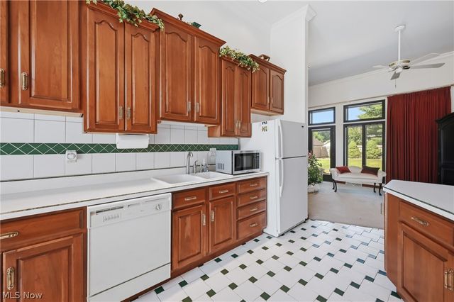 115 Lakhani Lane, Canfield, OH 44406