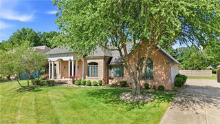 115 Lakhani Lane, Canfield, OH 44406