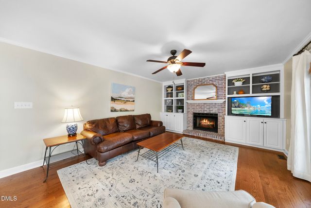 102 S Knightsbridge Road, Cary, NC 27513