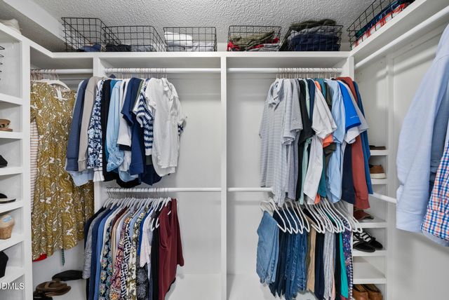 102 S Knightsbridge Road, Cary, NC 27513