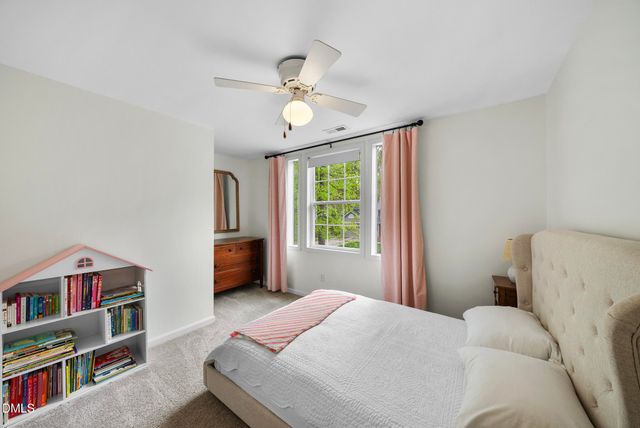 102 S Knightsbridge Road, Cary, NC 27513