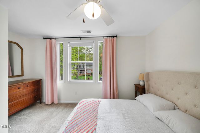 102 S Knightsbridge Road, Cary, NC 27513