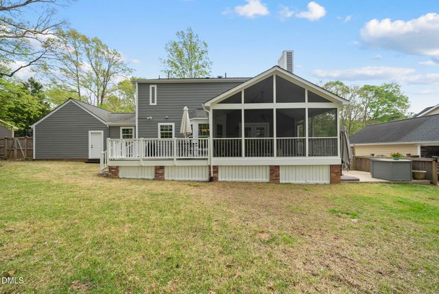 102 S Knightsbridge Road, Cary, NC 27513