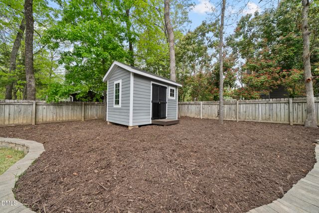 102 S Knightsbridge Road, Cary, NC 27513