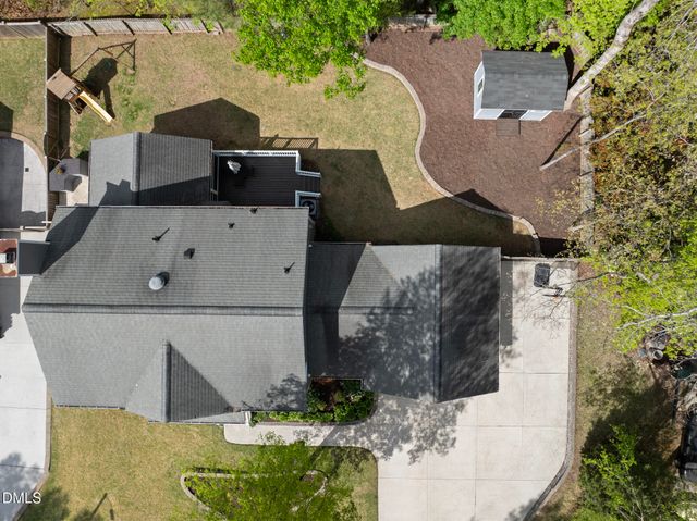 102 S Knightsbridge Road, Cary, NC 27513