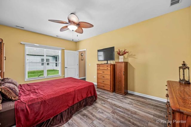 806 Bristol Avenue, Yorkville, IL 60560