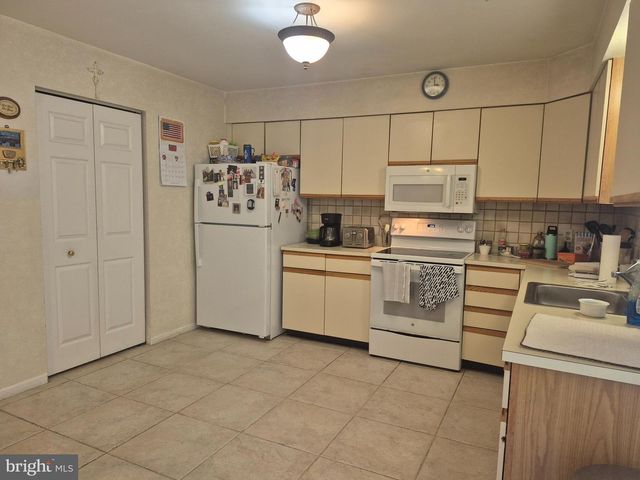5051 MERION CT, Mays Landing, NJ 08330
