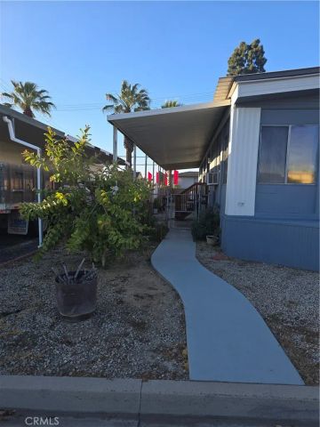 46 Round Table, Riverside, CA 92507