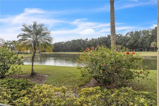 9 Plantation Drive 102, Vero Beach, FL 32966
