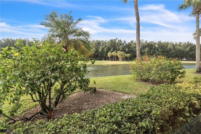9 Plantation Drive 102, Vero Beach, FL 32966