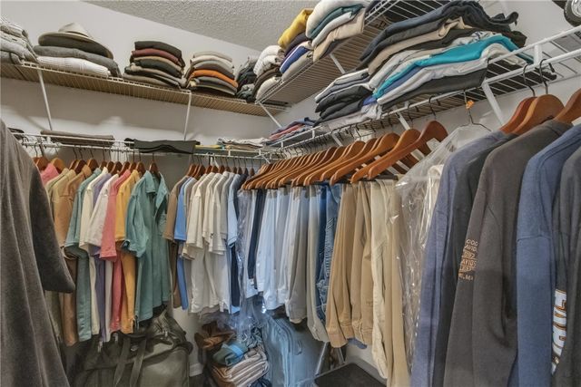 9 Plantation Drive 102, Vero Beach, FL 32966