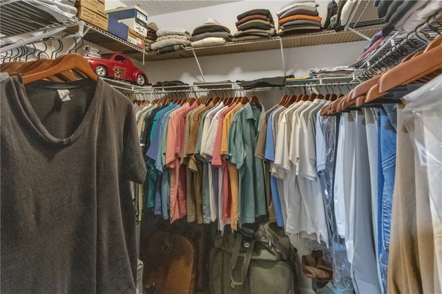 9 Plantation Drive 102, Vero Beach, FL 32966