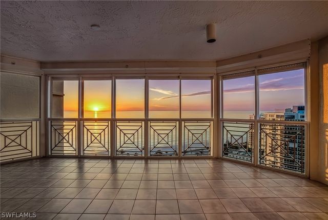 4021 Gulf Shore BLVD N 1904, Naples, FL 34103