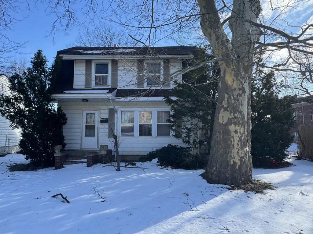 111 N Calumet Avenue, Michigan City, IN 46360