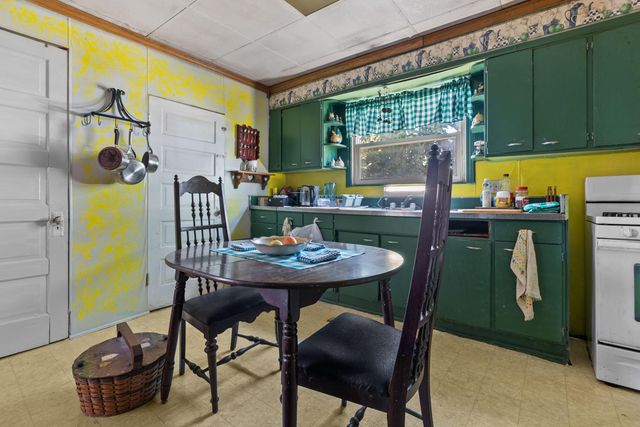 523 Grove Street, La Porte, IN 46350
