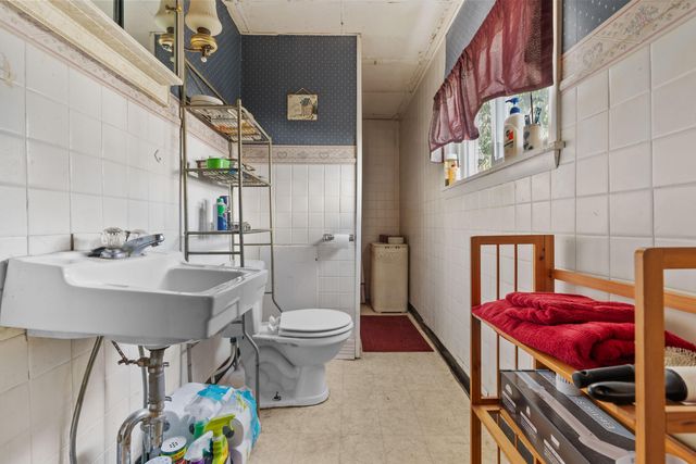 523 Grove Street, La Porte, IN 46350