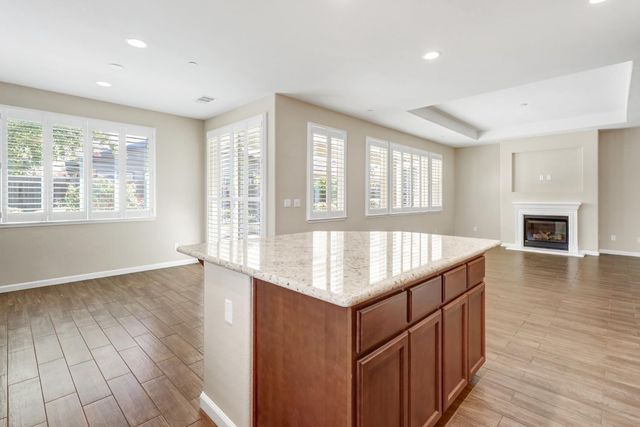 1437 Greenbrier Rd, West Sacramento, CA 95691