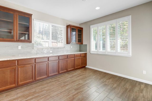 1437 Greenbrier Rd, West Sacramento, CA 95691