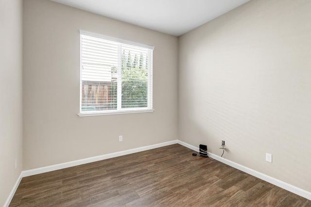 1437 Greenbrier Rd, West Sacramento, CA 95691