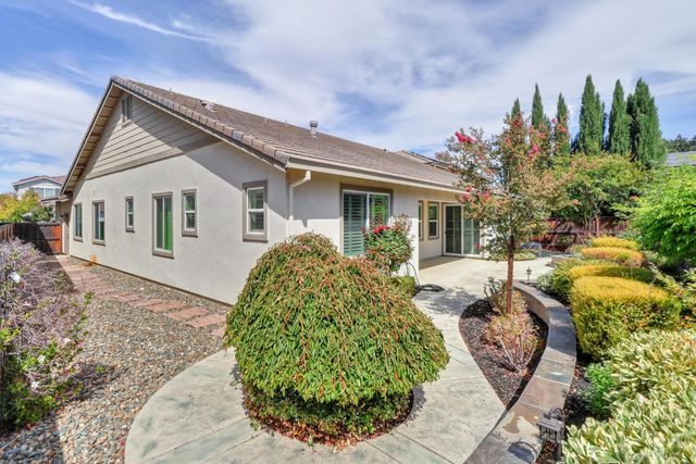 1437 Greenbrier Rd, West Sacramento, CA 95691