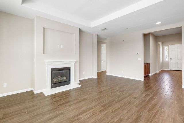 1437 Greenbrier Rd, West Sacramento, CA 95691