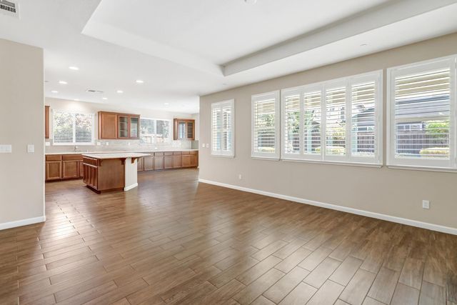 1437 Greenbrier Rd, West Sacramento, CA 95691
