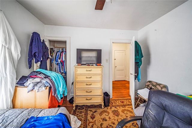 1066 Emma Avenue, Akron, OH 44302