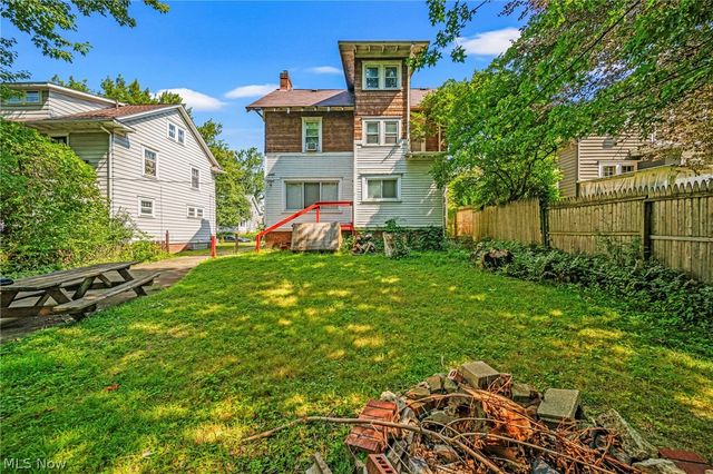 1066 Emma Avenue, Akron, OH 44302