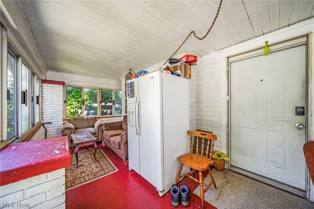 1066 Emma Avenue, Akron, OH 44302