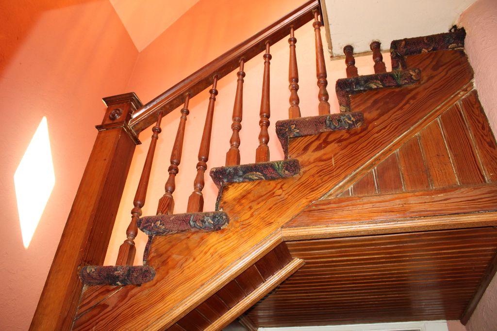 Image 12 of property listing at 304 S Maple Street, Centralia, IL 62801